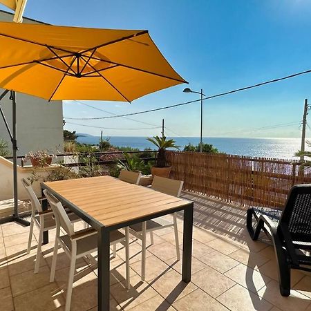 Вілла Marina Di Andrano - Alisso, Casa Vista Mare Con Parcheggio Privato E Wifi Екстер'єр фото