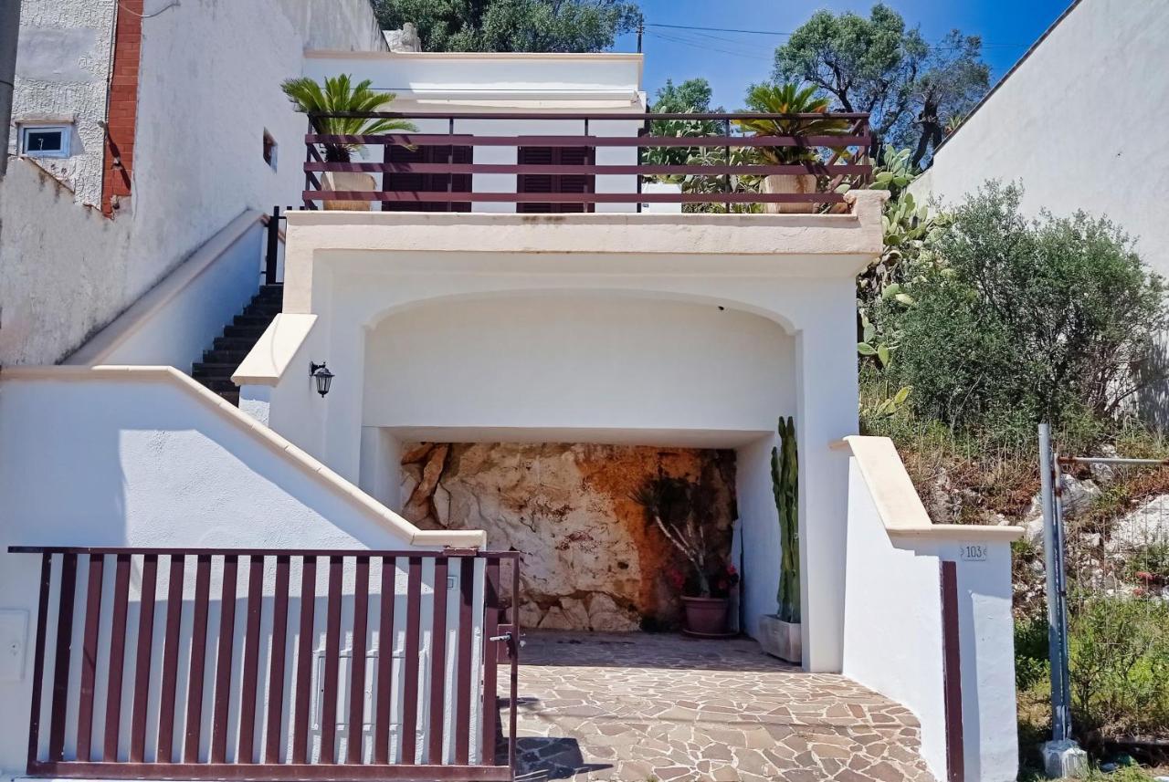 Вілла Marina Di Andrano - Alisso, Casa Vista Mare Con Parcheggio Privato E Wifi Екстер'єр фото