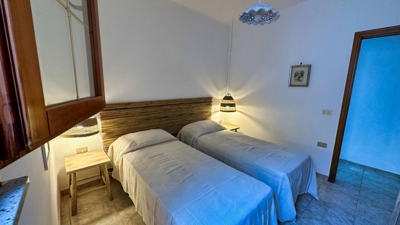 Вілла Marina Di Andrano - Alisso, Casa Vista Mare Con Parcheggio Privato E Wifi Екстер'єр фото